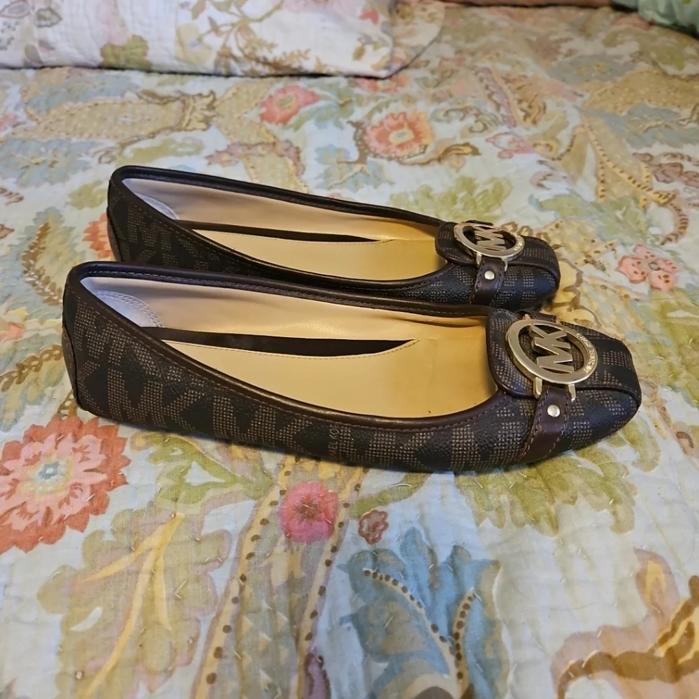 Michael Kors Black Ballet Flats - Picture 5 of 7